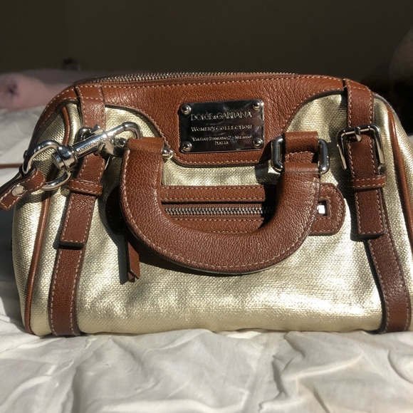 AUTH. Dolce & Gabbana “Miss Easy Way” Mini Bag - Picture 2 of 8